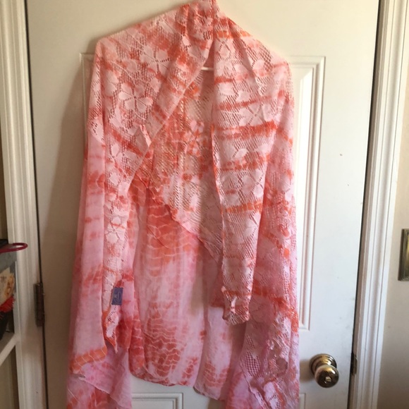 NWT Beach Cover Up Wrap in Tan and cream looks like the one shown in pink - Picture 5 of 10
